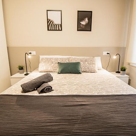 Poeta Apartment บาร์เซโลนา ภายนอก รูปภาพ